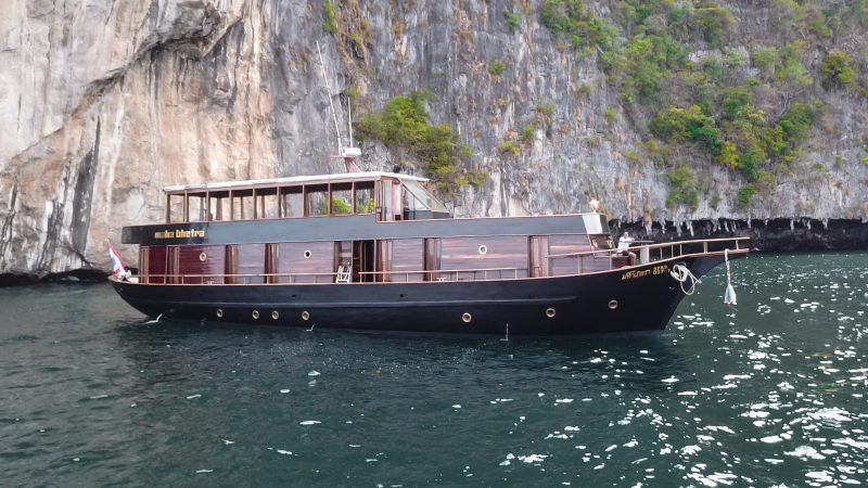 yacht broker thailand