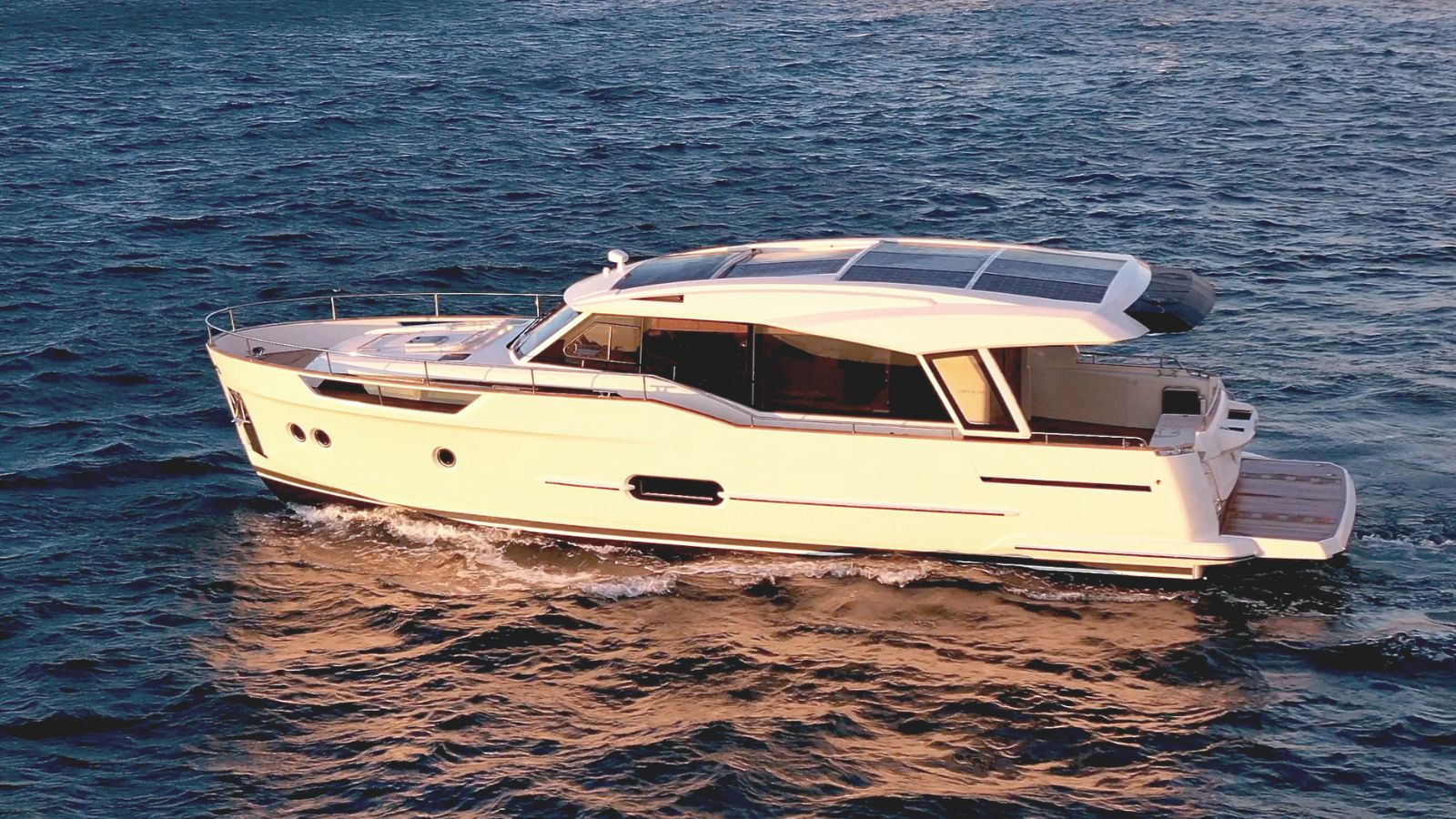 Greenline 48 Coupe - Southeast Asia Boats For Sale - Derani Yachts